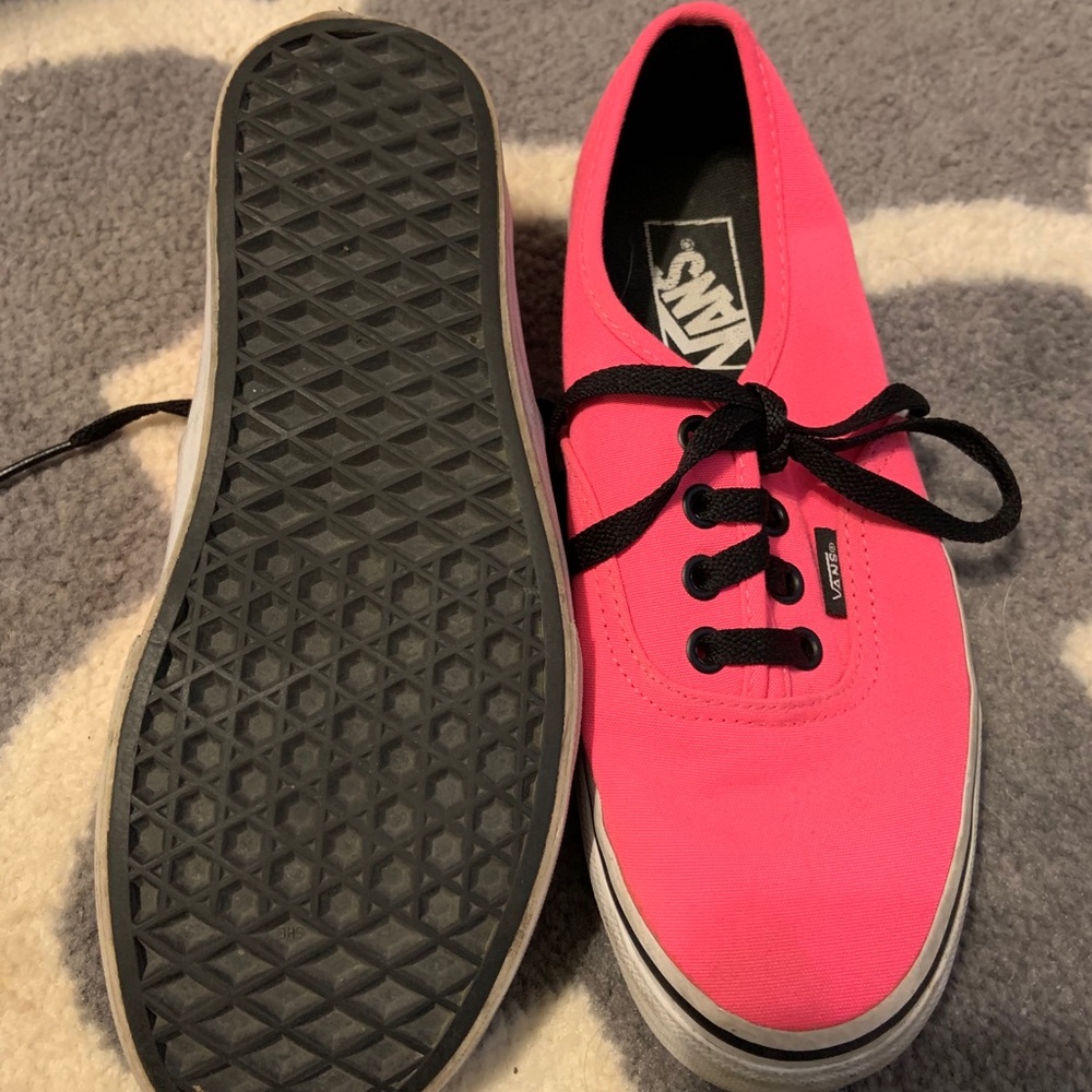 Vans - Picture 2 of 4